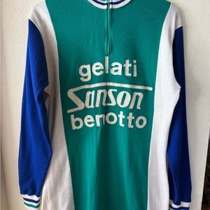 Woman’s Cycling Benito Jersey